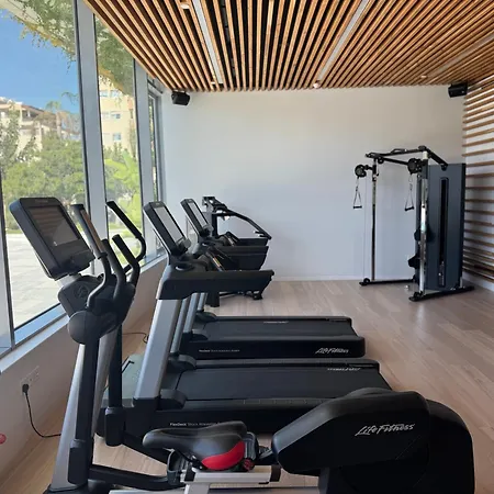 Oceanfront 3br In The One Tower, Apartment Limassol