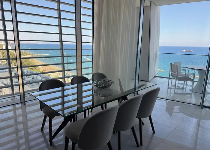 アパート Oceanfront 3br In The One Tower, *