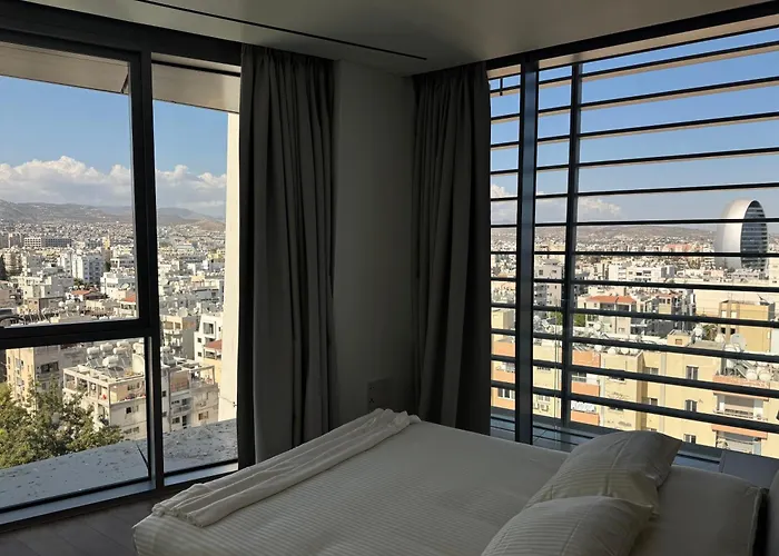 Oceanfront 3br In The One Tower,