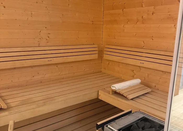 Oceanfront 3br In The One Tower, リマソール